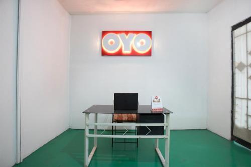 Тангеранг: OYO 298 Gemilang Guesthouse