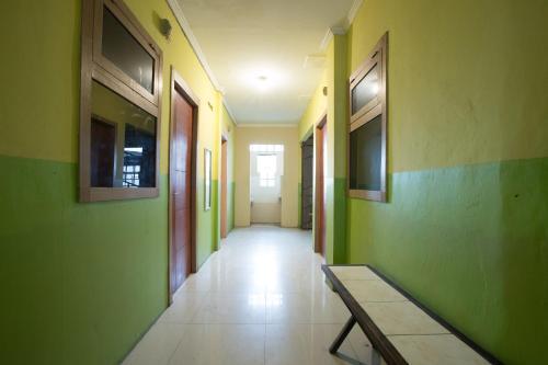 Тангеранг: OYO 298 Gemilang Guesthouse