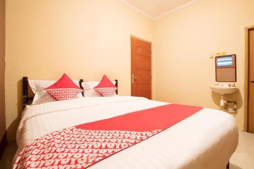 Тангеранг: OYO 298 Gemilang Guesthouse