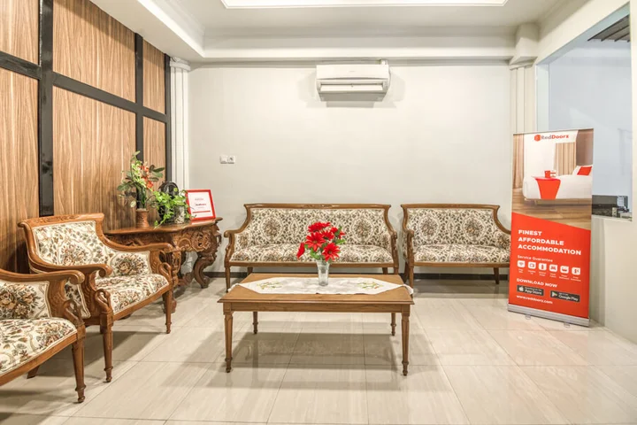 Семаранг: RedDoorz Plus near Akademi Kepolisian Semarang 3