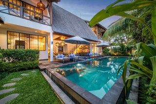 Переренан: Contemporary Private Villa, 4 BR, Canggu With Staff