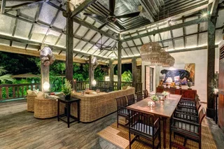Керобокан: Secluded Wooden Villa, 3 BR, Canggu With Staff