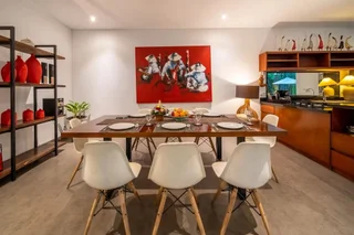Кута: Colorful Private Villa 3 BR, Seminyak With Staff