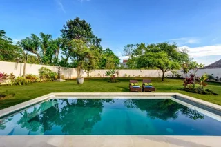 Унгасан: Charming Private Villa With Large Garden, 2 BR, Uluwatu