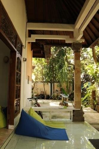 Чангу: Beachbums Berawa Hostel