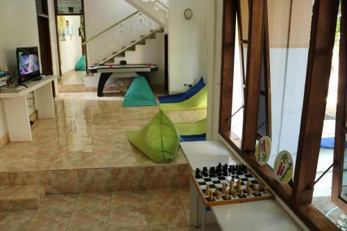 Чангу: Beachbums Berawa Hostel