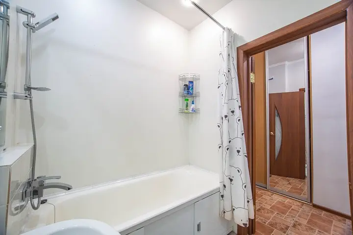 Красноярск: Апартаменты Авиаторов 25