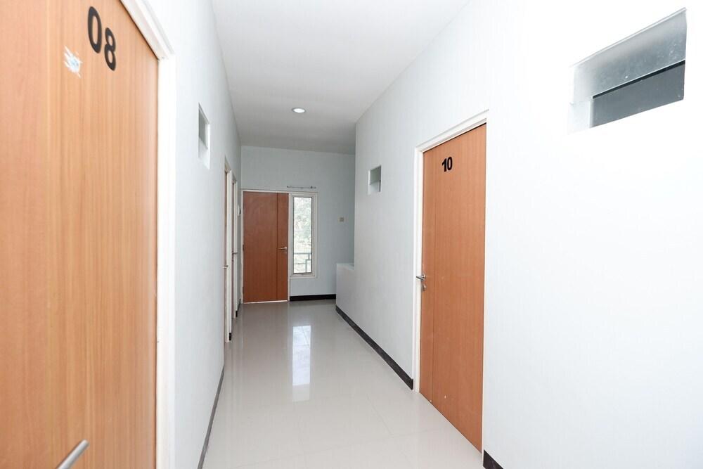 Семаранг: Palebon Residence by OYO Rooms