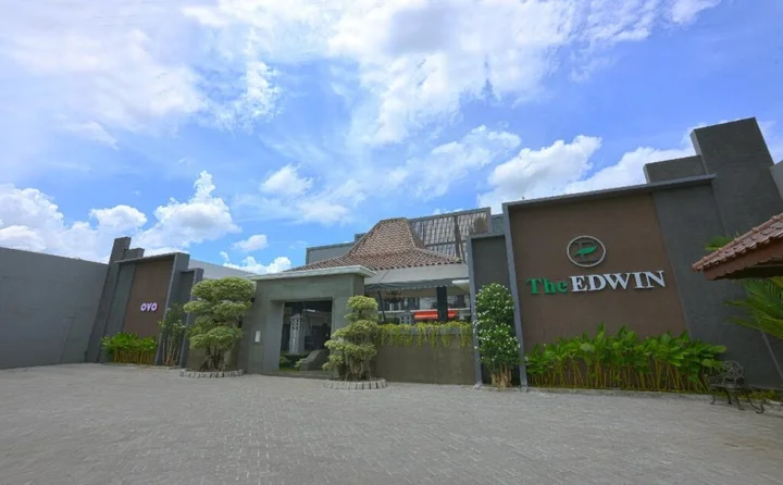Батуретно: The Edwin Syariah By OYO Rooms