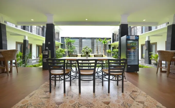 Батуретно: The Edwin Syariah By OYO Rooms