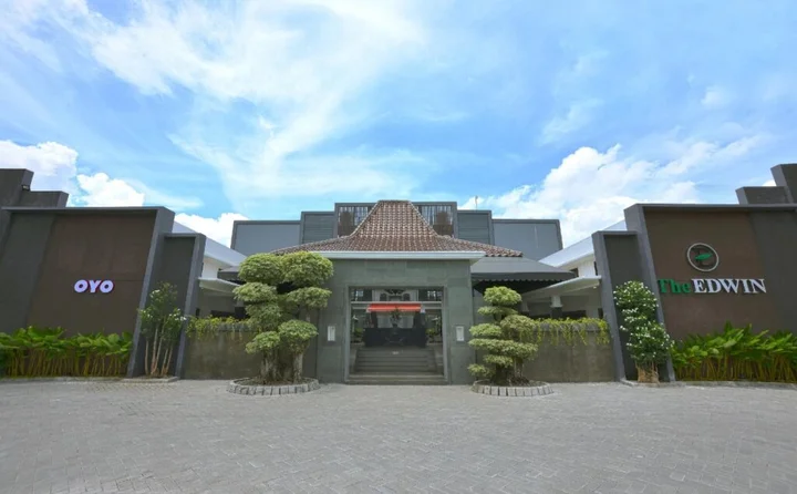 Батуретно: The Edwin Syariah By OYO Rooms