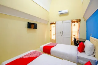 Депок: Grand Monica by OYO Rooms