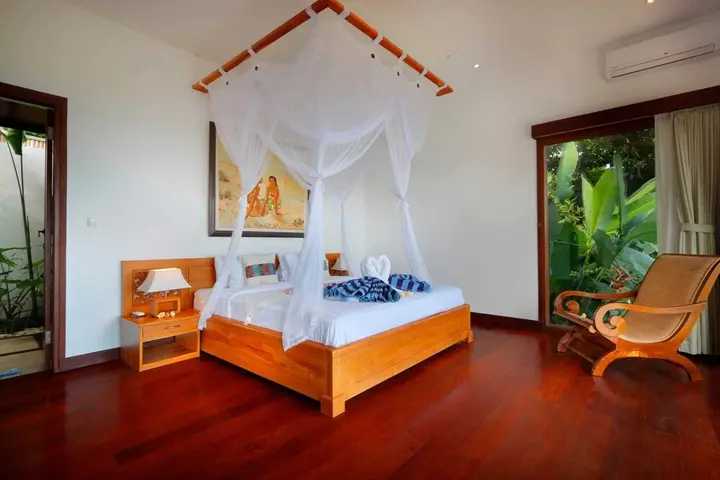 Сукасада: 2 BR Villa With Fantastic Ocean View, Lovina With Staff