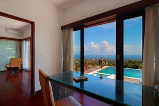 Сукасада: 2 BR Villa With Fantastic Ocean View, Lovina With Staff