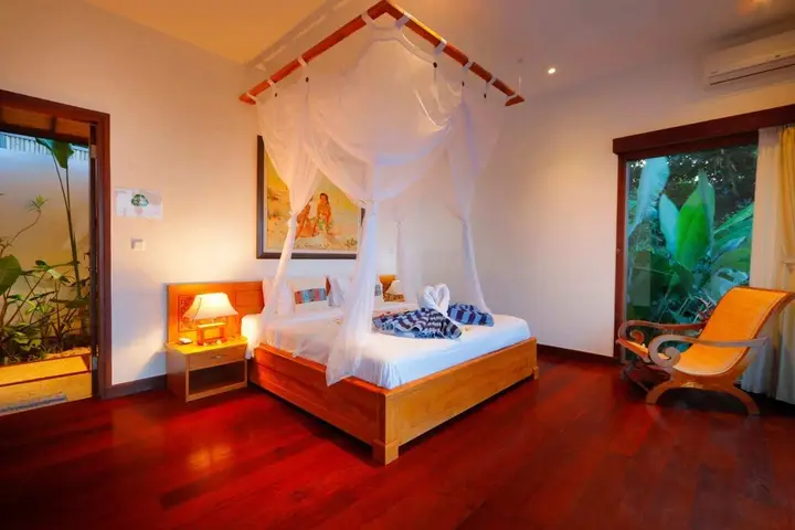 2 BR Villa With Fantastic Ocean View, Lovina With Staff — фото 2