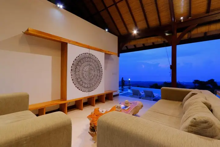2 BR Villa With Fantastic Ocean View, Lovina With Staff — фото 5