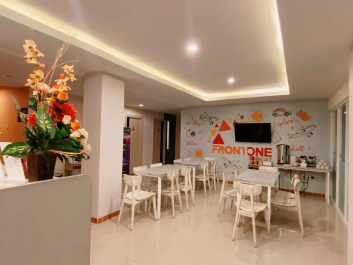 Маланг: Front One Budget Malang