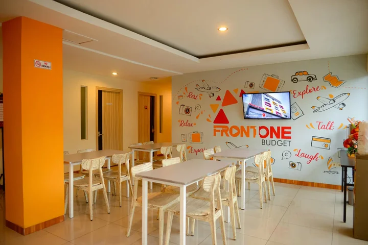 Маланг: Front One Budget Malang