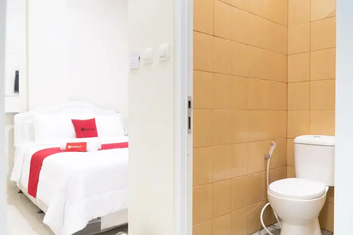 RedDoorz @ Garden Boulevard Citra Raya Tangerang — фото 5