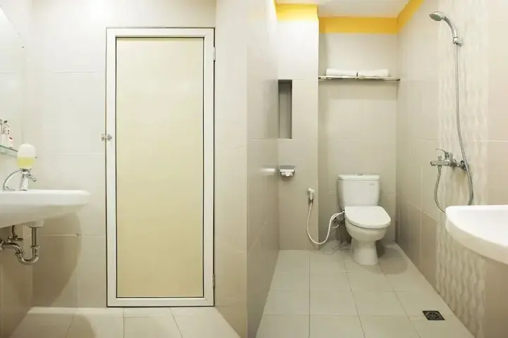 Петумбак: OYO 870 Aero Hotel