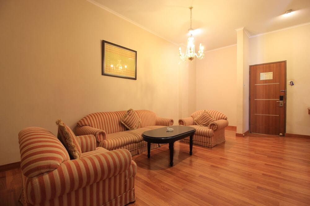 Пеканбару: Capital O 1583 Mutiara Merdeka Hotel