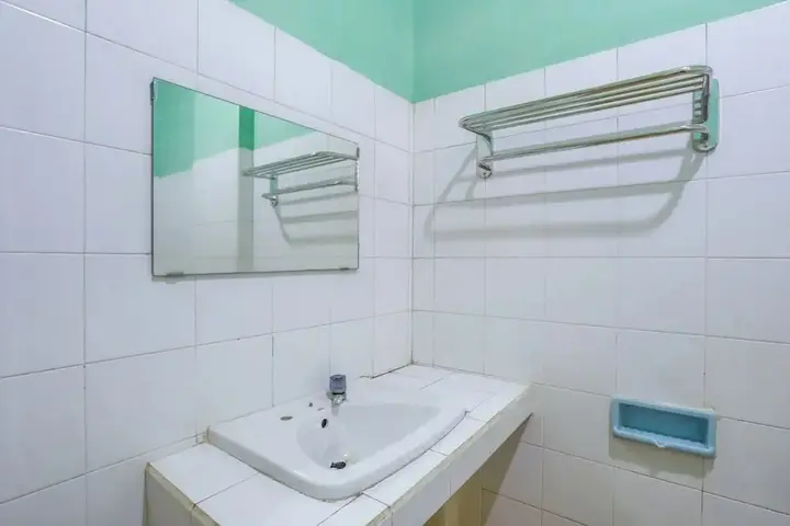 Джамби: RedDoorz Syariah @ Hotel Matahari 2