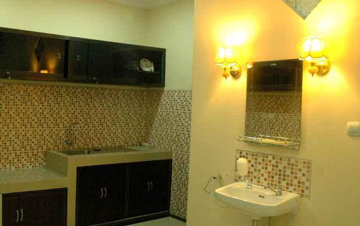 Суракарта: OYO 3810 D'yolland Exclusive Kost & Guesthouse Syariah