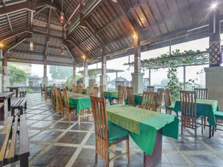 Сукасада: OYO 3835 Spice Paradise Hotel And Restaurant