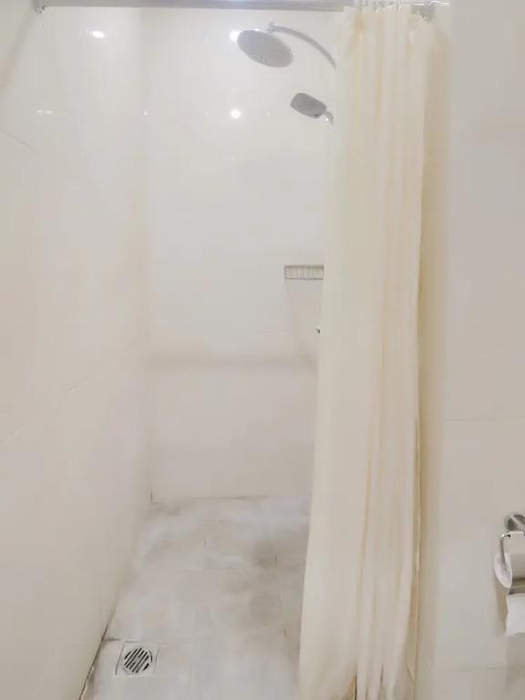 Манадо: OYO 90312 Bahu Bay Hotel