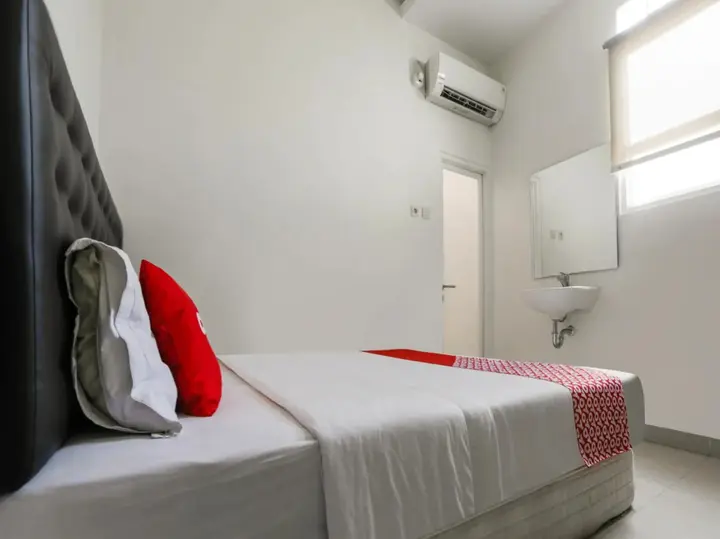 Суракарта: Super OYO 3838 Tamansari Guest House