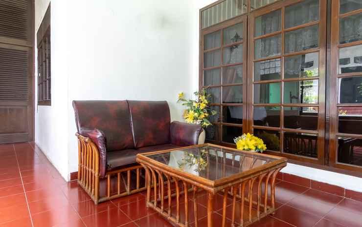 Медан: Oyo Life 2843 Raz House Syariah