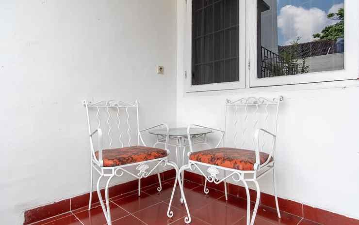 Медан: Oyo Life 2843 Raz House Syariah