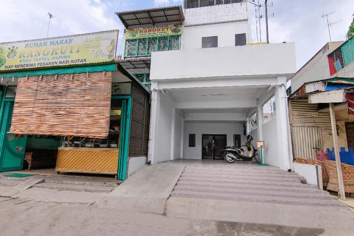 Медан: OYO 3492 Mandala Residence