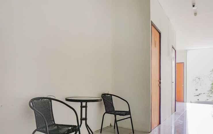 Депок: OYO 90220 Pendowo Limo