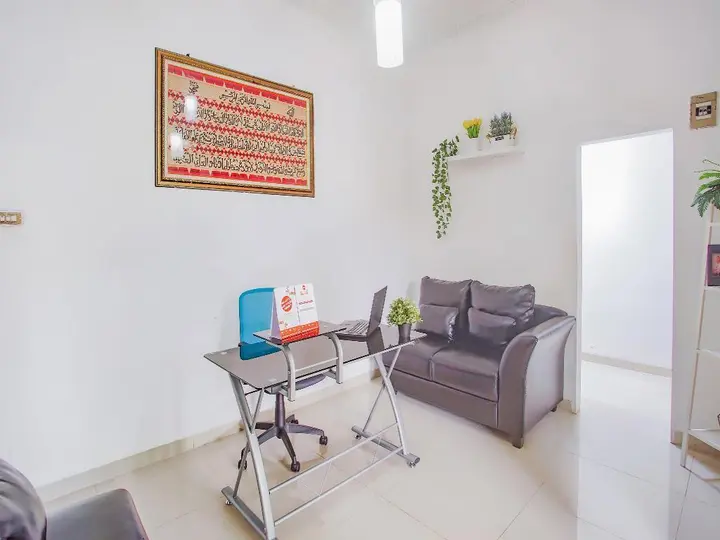 Бандар-Лампунг: Super OYO 3839 Wisma Bambu Syariah