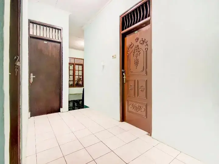 Депок: SPOT ON 3979 Wisma Purimas Syariah