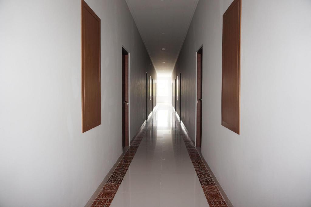 Депок: OYO 90023 Damar Kusumo Guest House