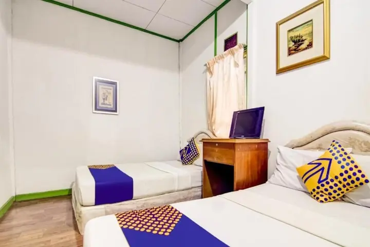 Барос: Villa Anyelir Yustik