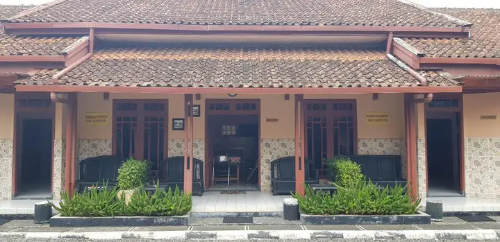 OYO 90079 Villa Pondok Idola — фото 1
