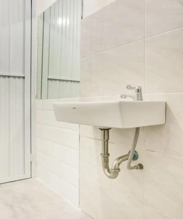 Макассар: OYO Golden White HouseNear Mall Panakkukang