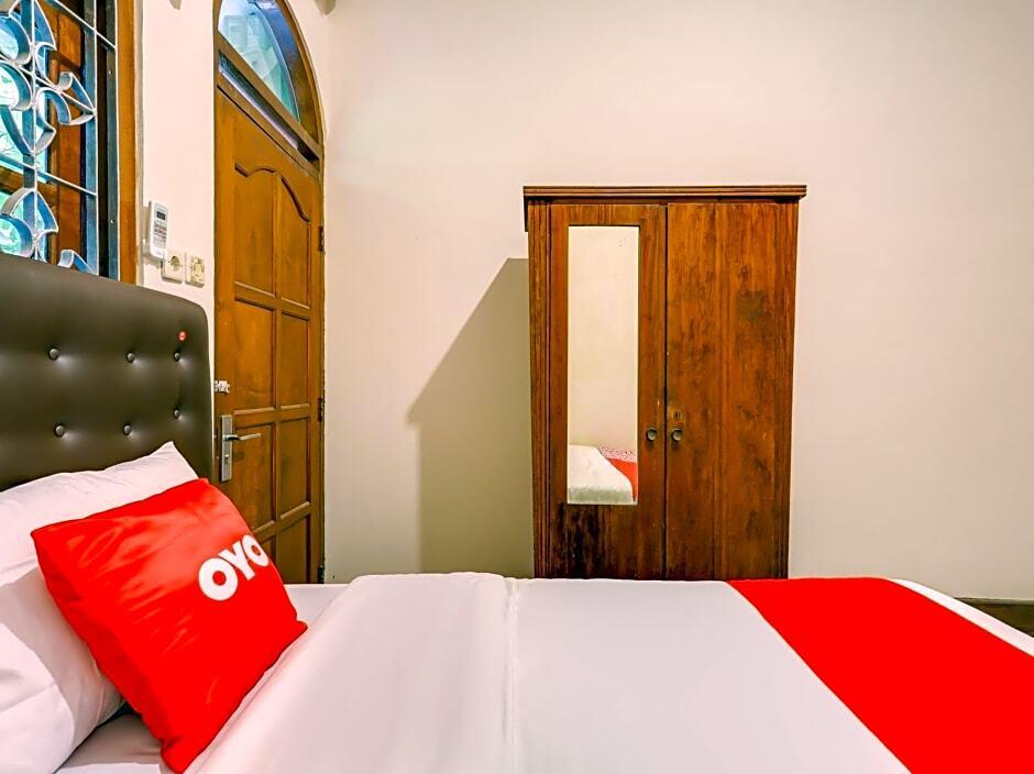 OYO 90095 Indah Homestay Syariah — фото 3