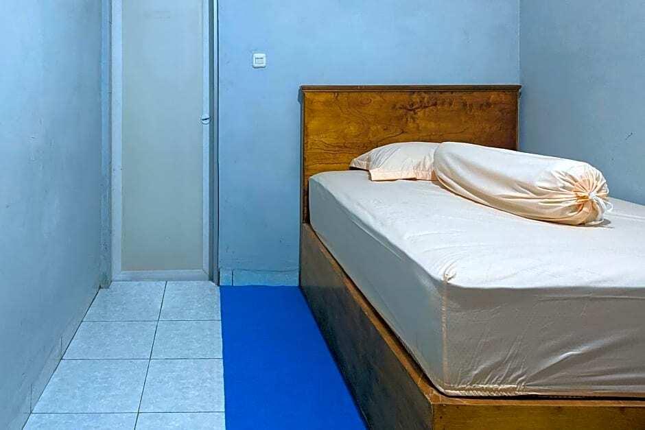 OYO 90119 Dorowati Guesthouse Syariah — фото 4