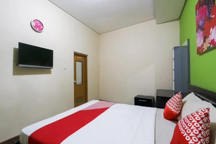 Суракарта: Super OYO 90193 D'waru Homestay Syariah