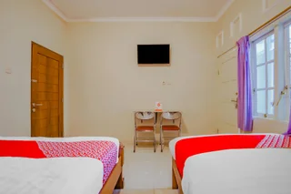 Депок: Super OYO 90210 Kenari House Syariah