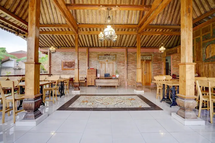 Батуретно: OYO 90265 Cempoko Mulyo Homestay Syariah