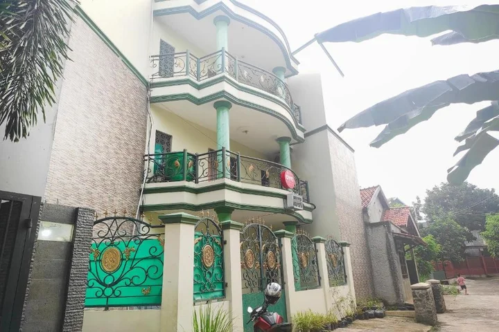 Депок: Oyo 90323 Wisma Puspita Syariah