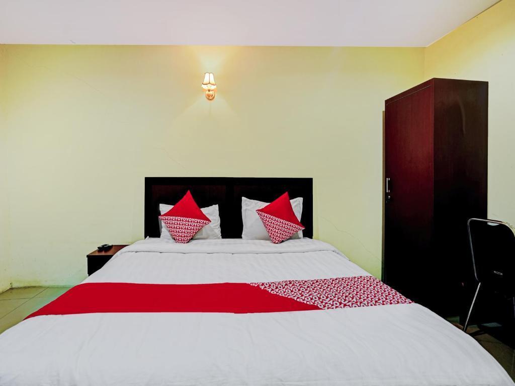 Озеро Тоба: OYO 90331 Hotel Toba Shanda