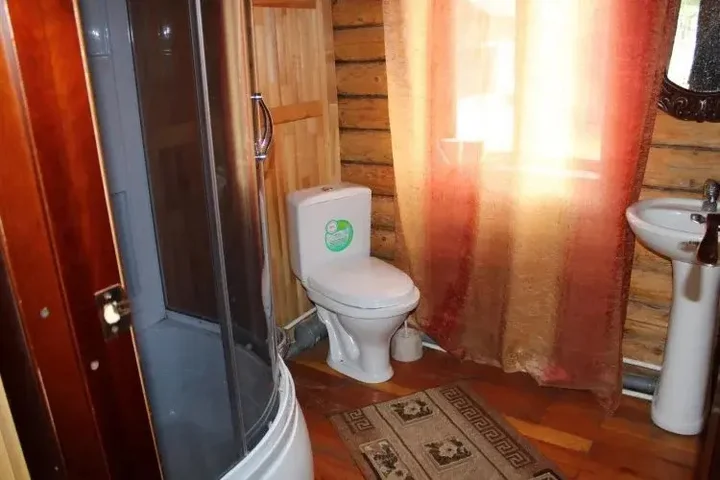 Известковый: Greenhouse Hotel