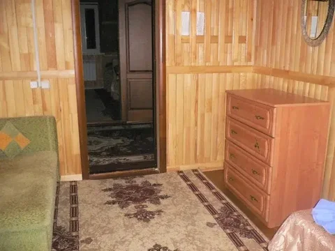 Известковый: Greenhouse Hotel