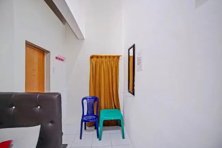 Медан: OYO 90355 Darussalam Inn